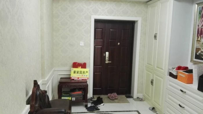 英伦上院 4室2厅3卫 310m&sup2;