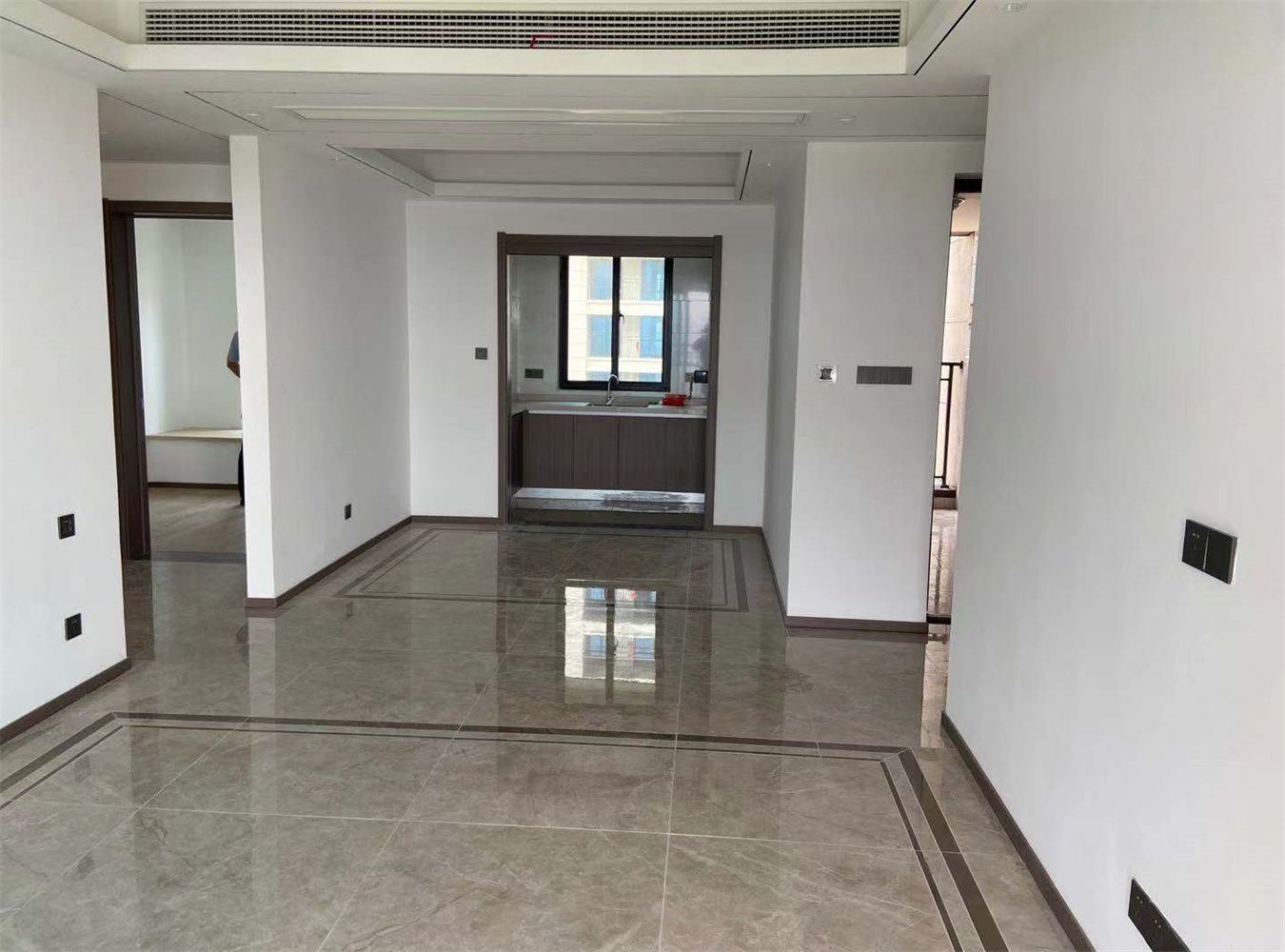 中南珑悦 3室1厅1卫 96.3m²