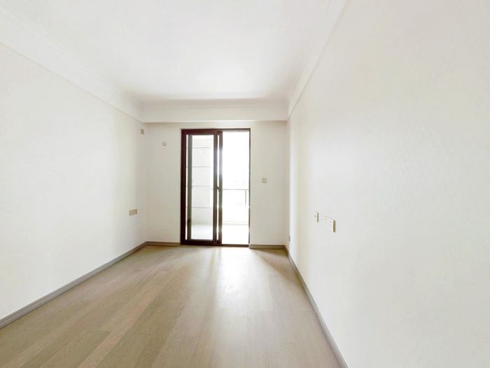 中创大都会 3室2厅2卫 115m&sup2;