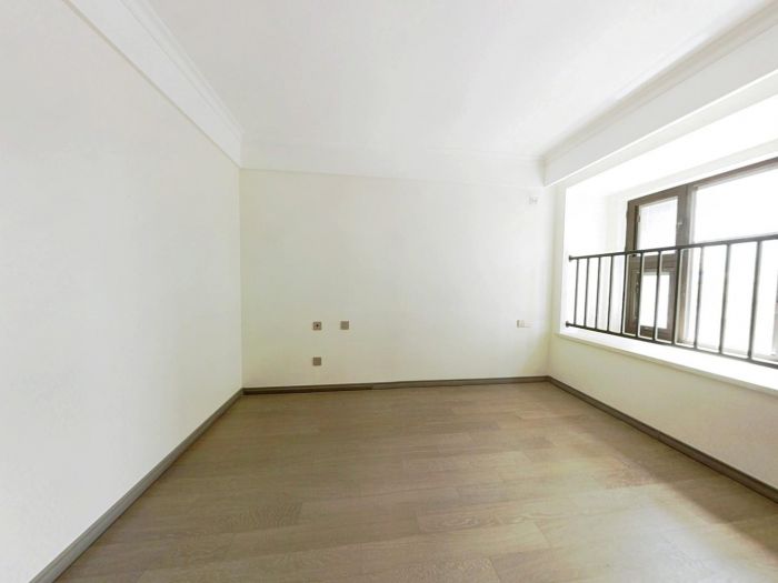 中创大都会 3室2厅2卫 115m&sup2;
