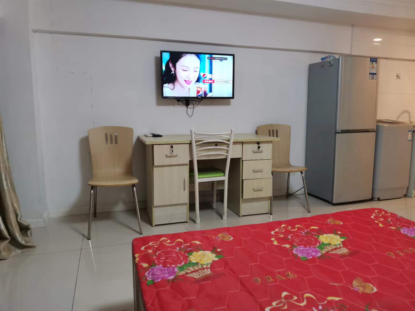 金贸公寓 1室1厅1卫 45m&sup2;