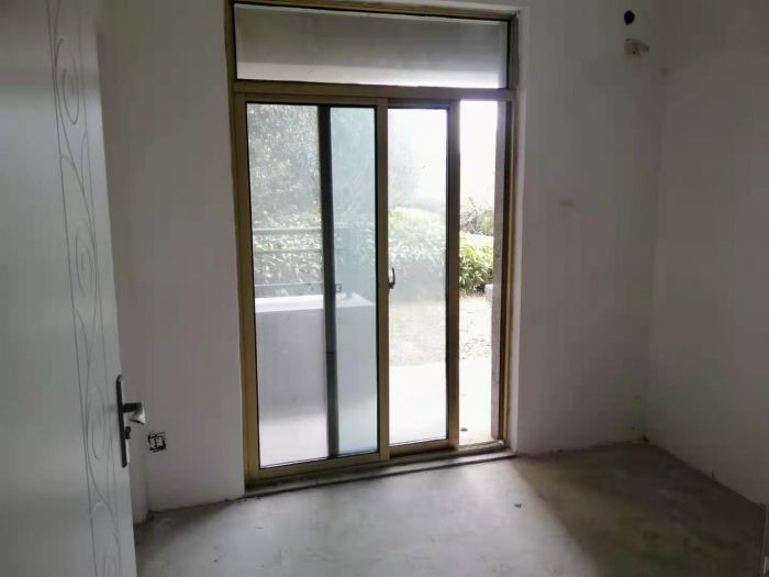恒盛豪庭 4室2厅2卫 152m&sup2;