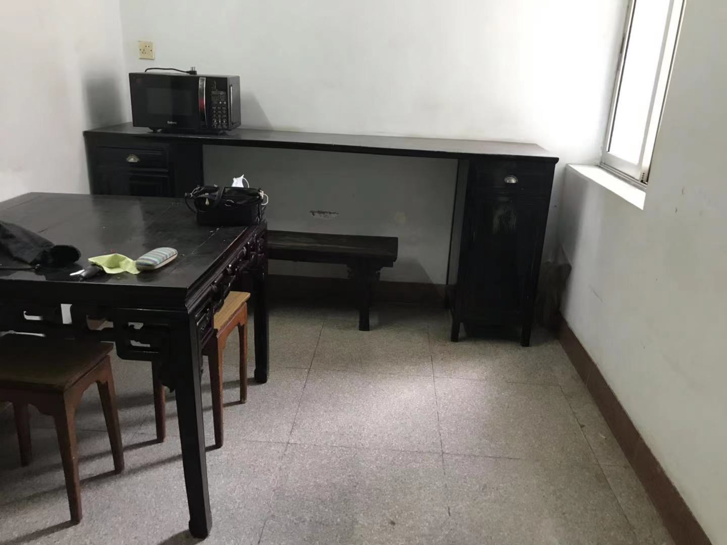 万象东园 2室1厅1卫 70m&sup2;
