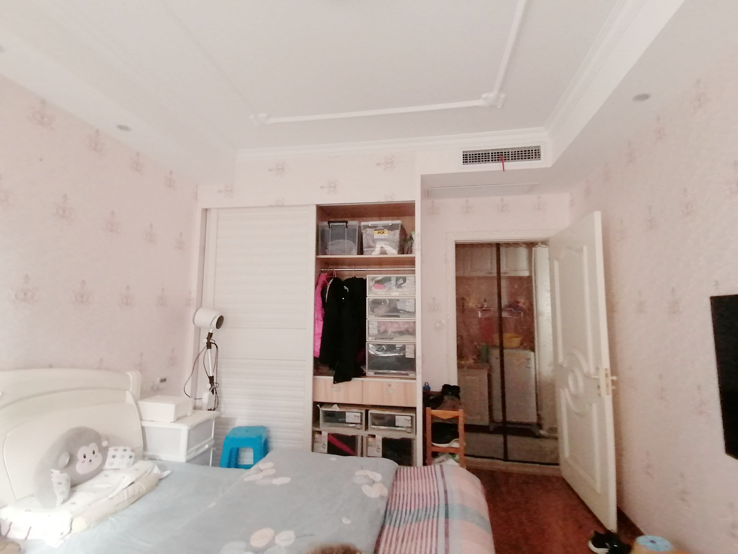 中南世纪花城二期 2室2厅1卫 87.18m&sup2;