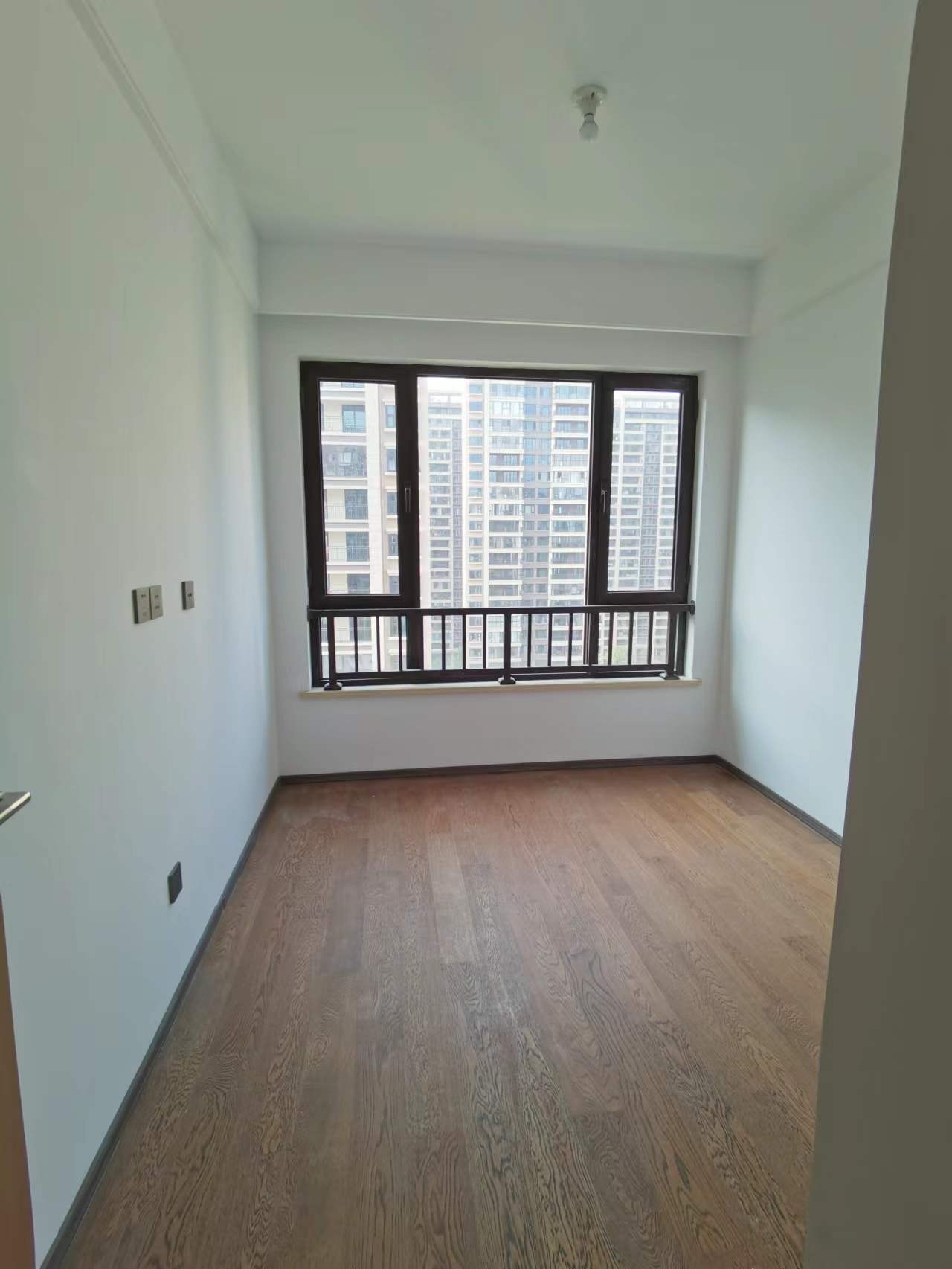 春风南岸西园 3室2厅2卫 140m&sup2;