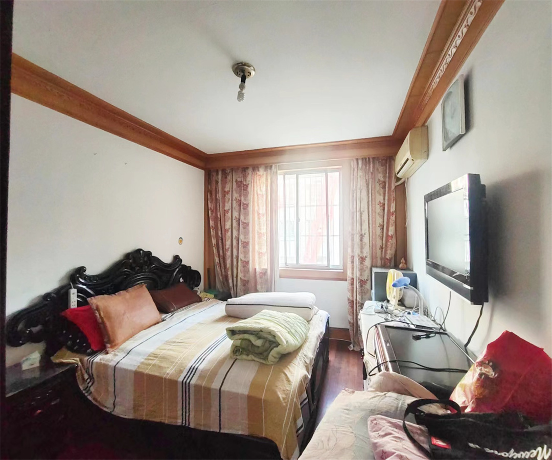郭里园 5室2厅2卫 189m&sup2;