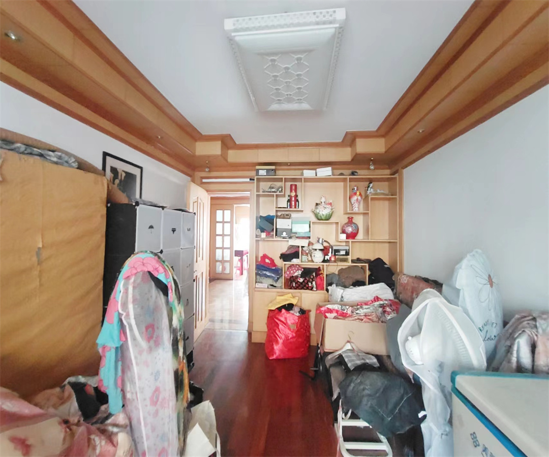 郭里园 5室2厅2卫 189m&sup2;