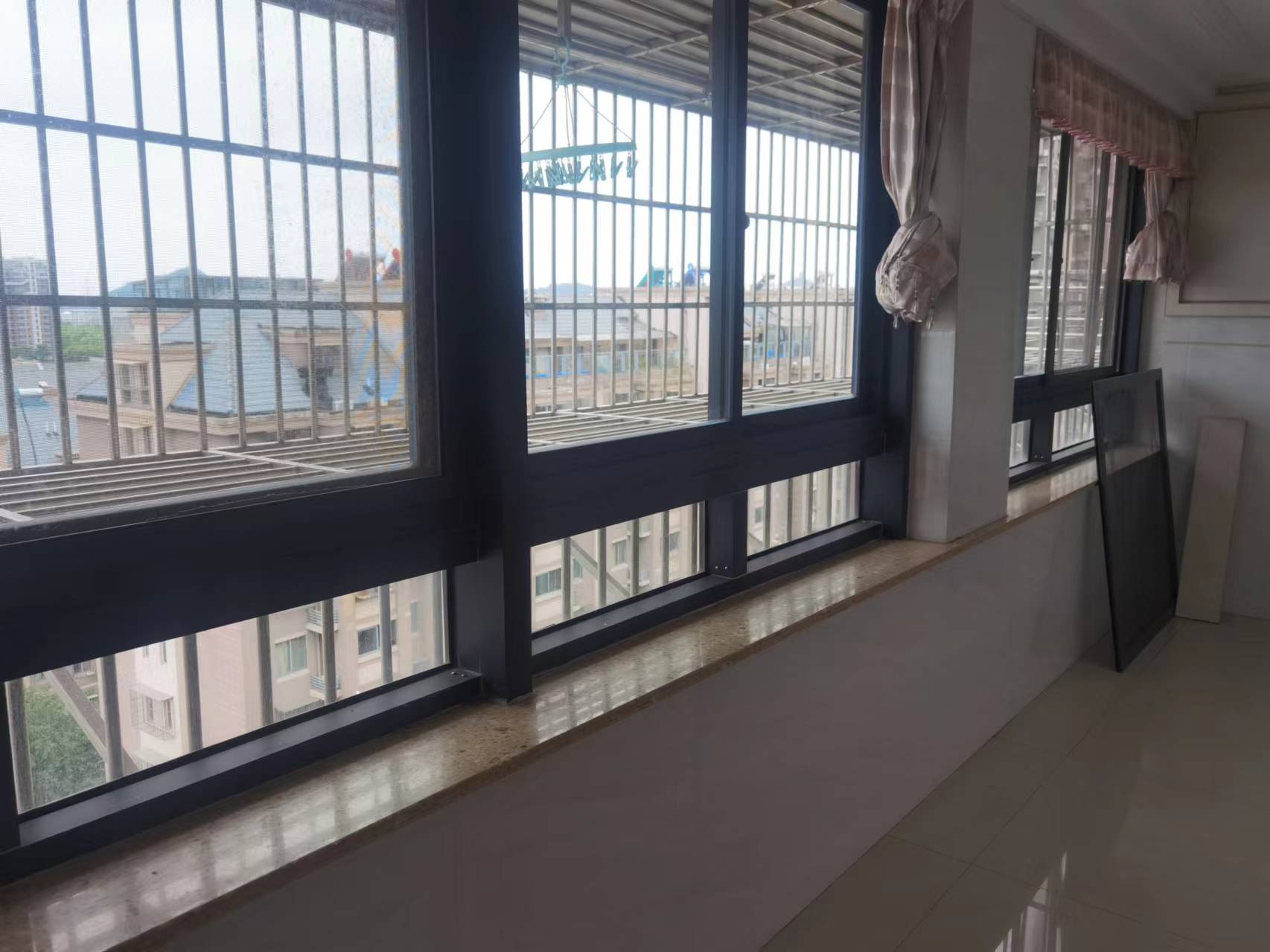 星月花园 3室2厅1卫 136m&sup2;