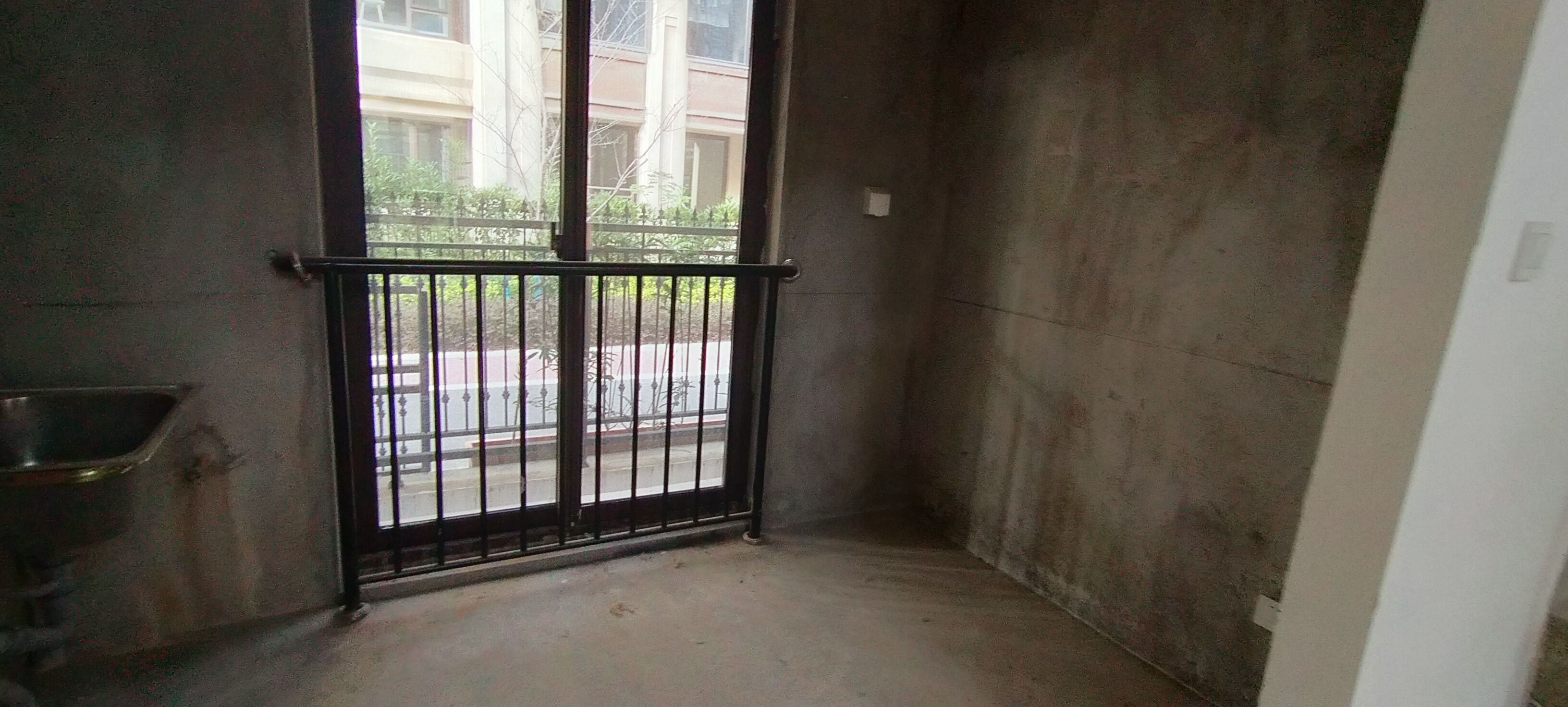 佳期漫 5室2厅3卫 300m&sup2;