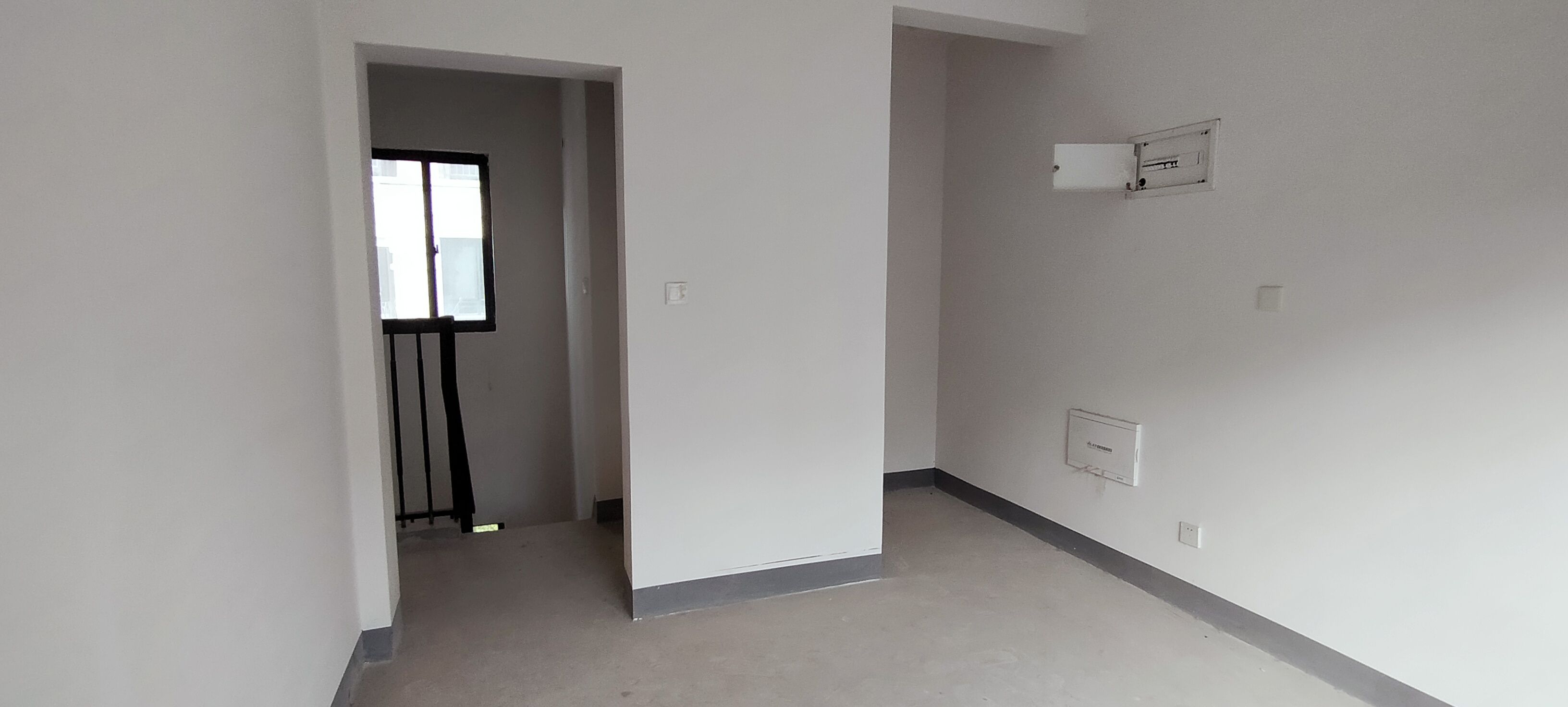 佳期漫 5室2厅3卫 300m&sup2;