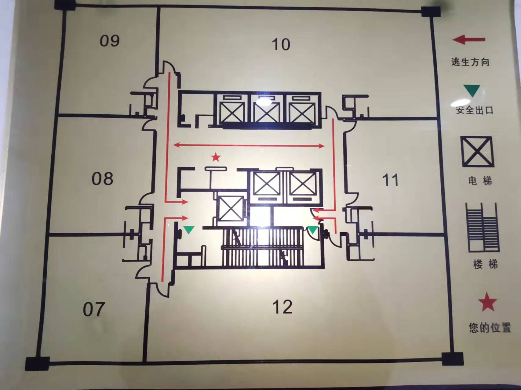 中南世纪城南区 1室1厅1卫 800m&sup2;