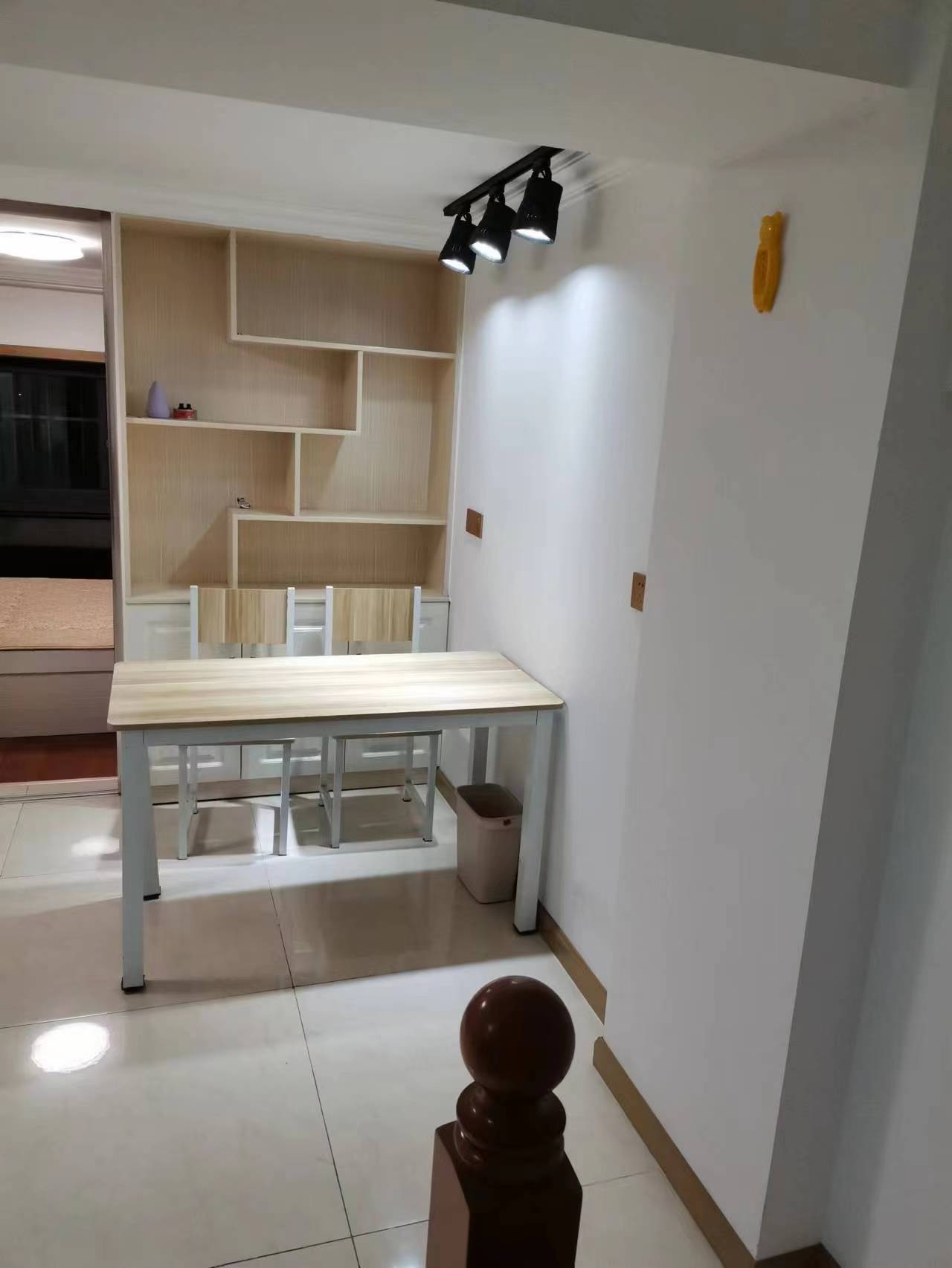 唐人公寓 2室1厅1卫 75m²