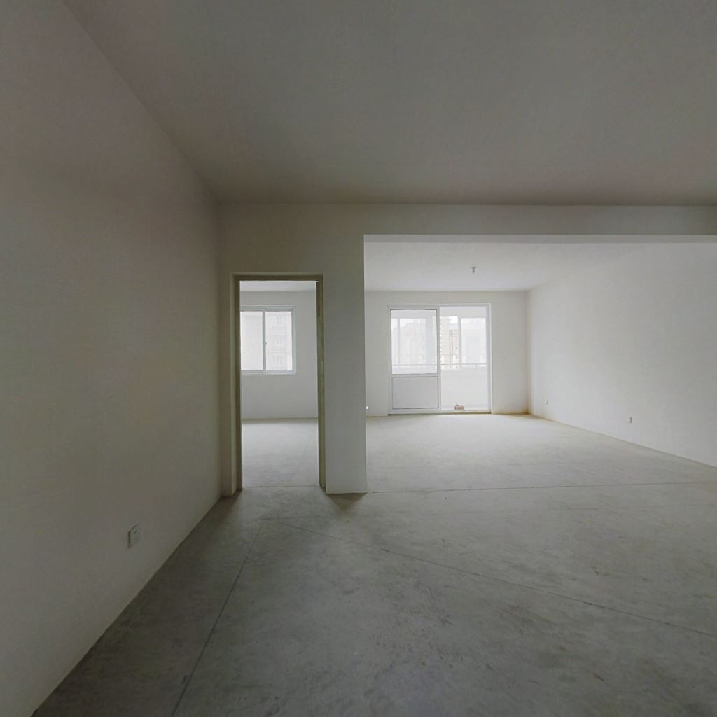永泰佳园 4室2厅2卫 150m&sup2;