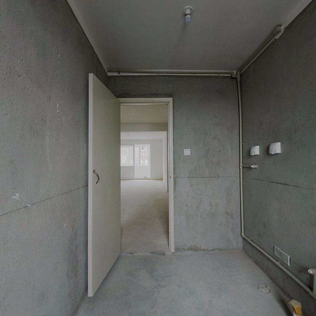 永泰佳园 4室2厅2卫 150m&sup2;
