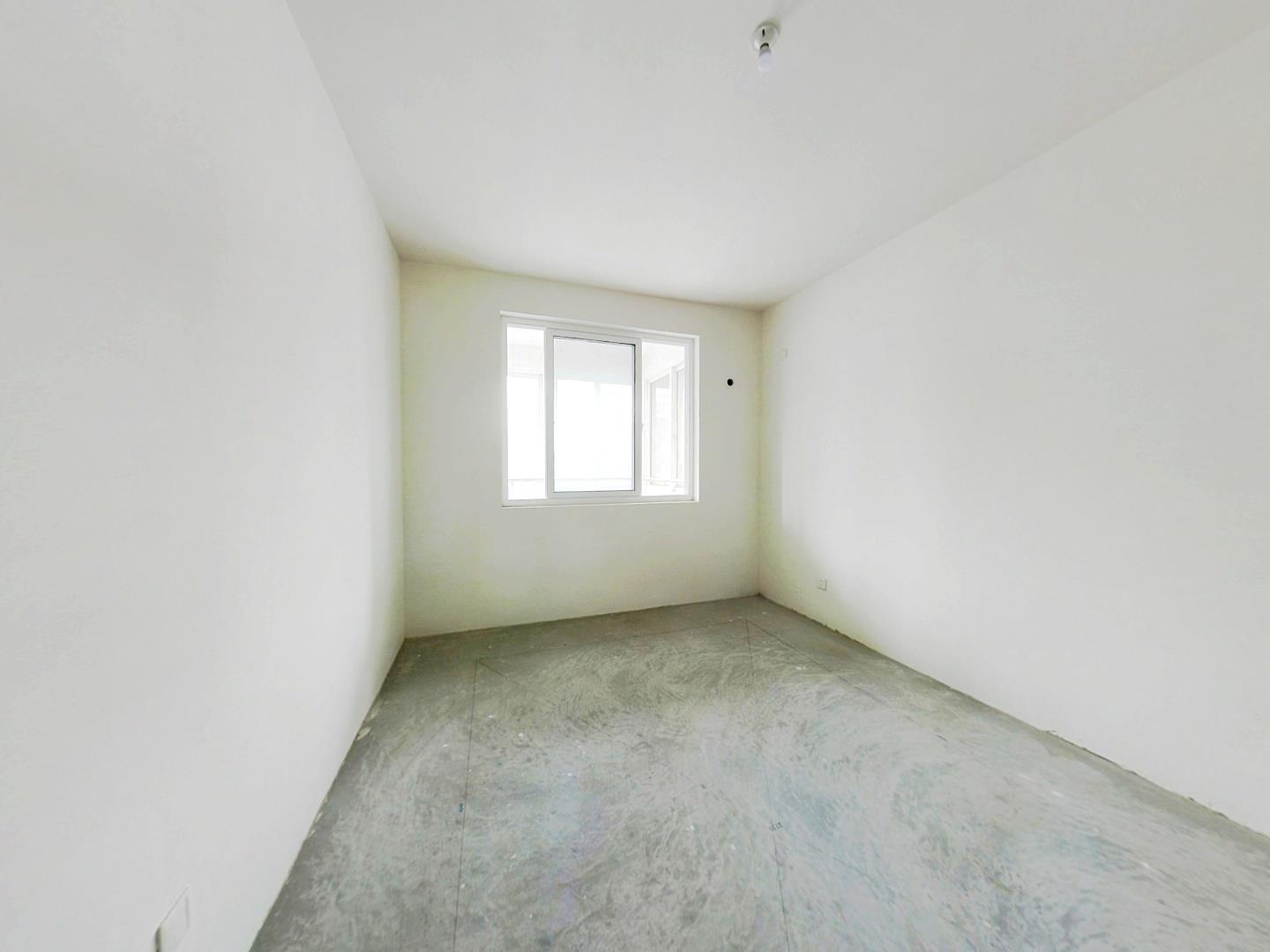 永泰佳园 4室2厅2卫 150m&sup2;