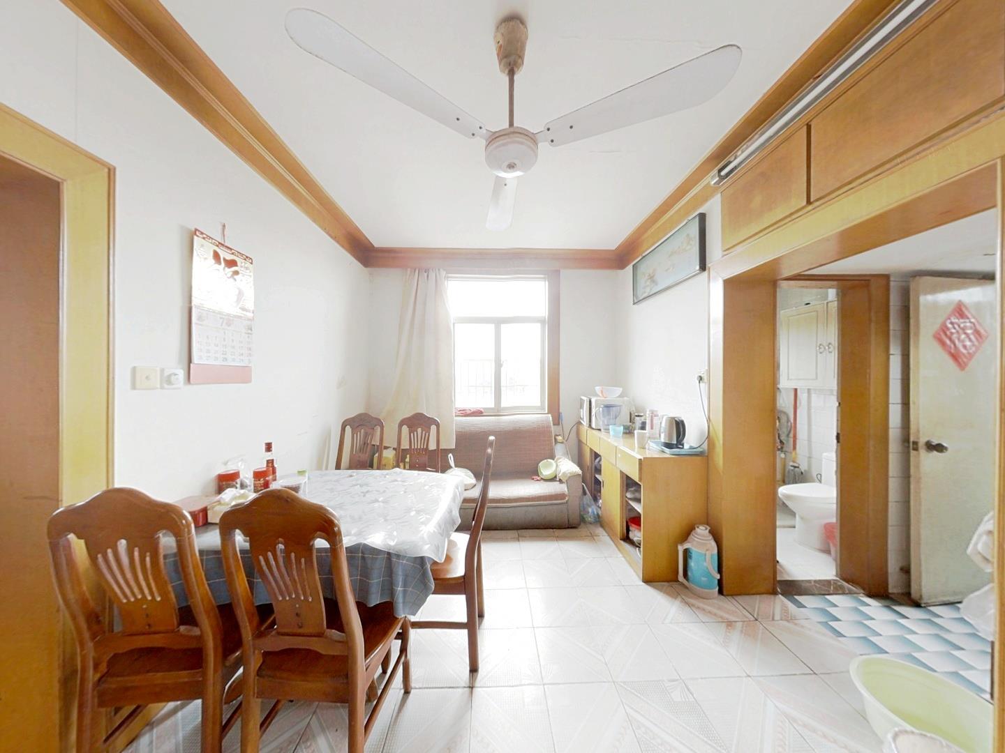 光明东村二期 3室1厅1卫 74.45m²