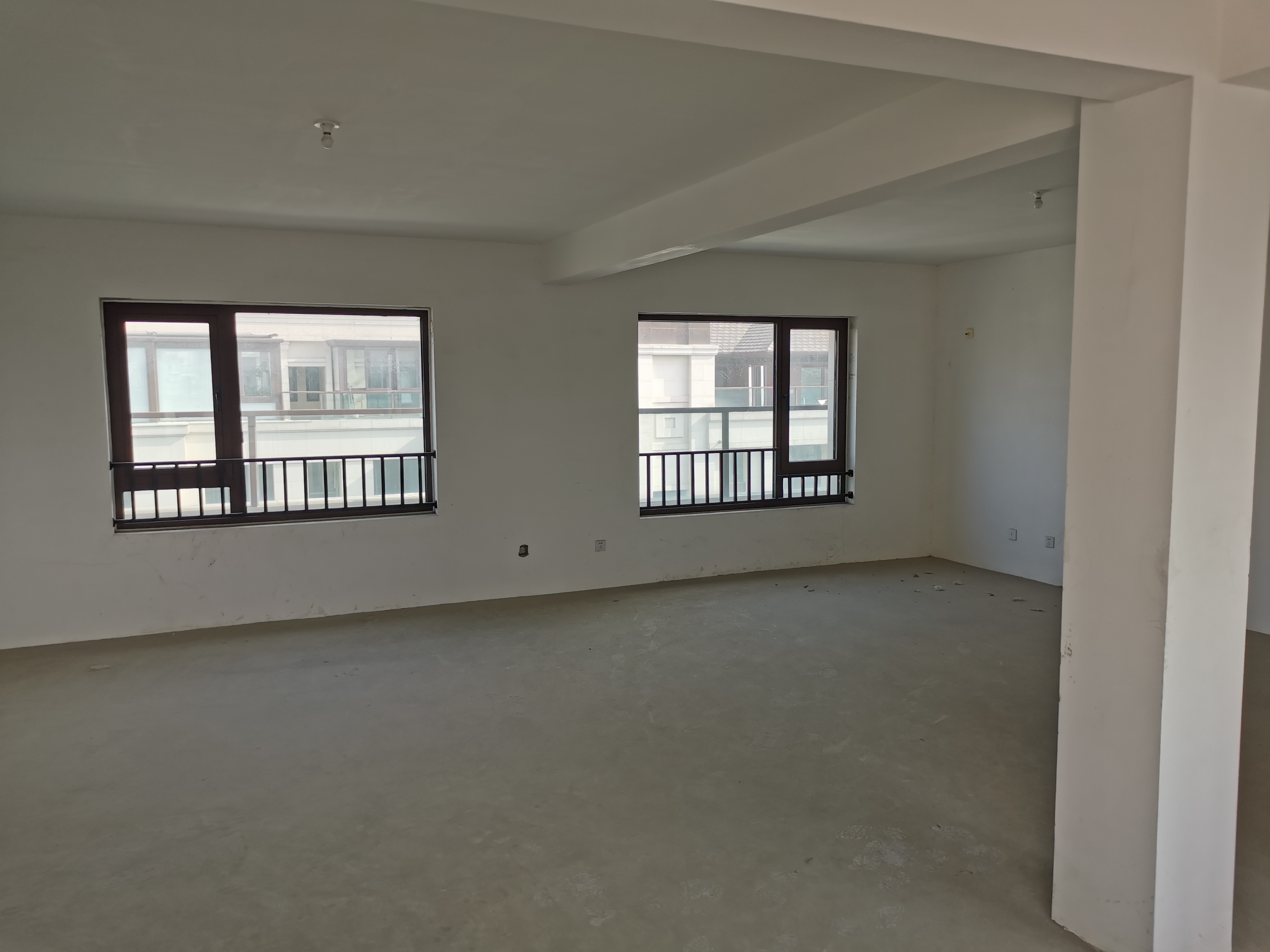 城山隐花苑 5室3厅3卫 210.00m&sup2;