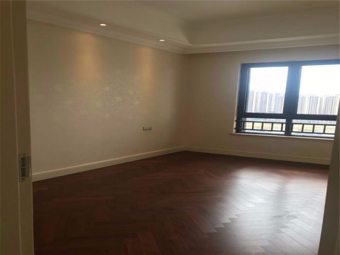 中海铂樾府 4室2厅2卫 175.00m&sup2;