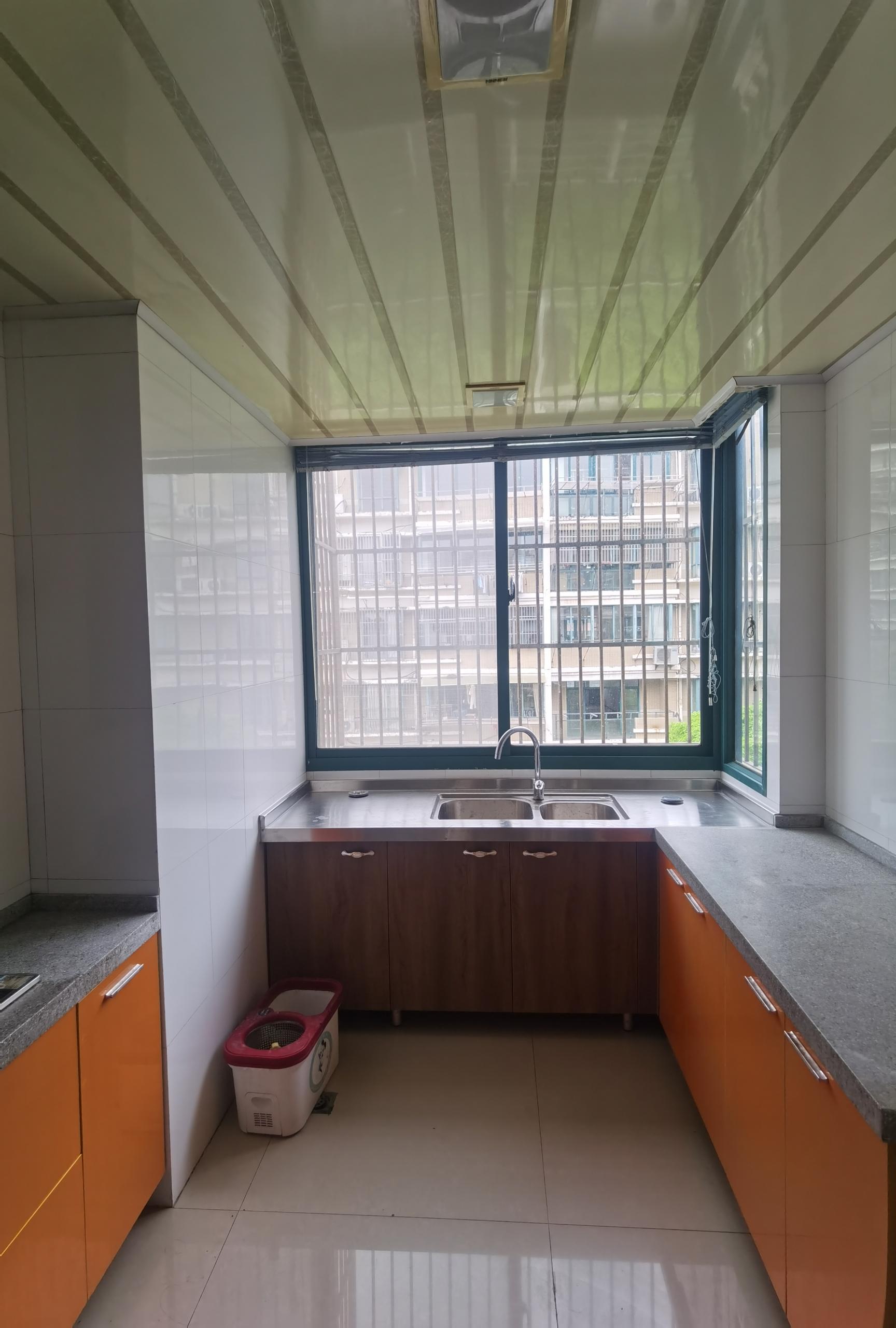 友谊家园 3室1厅2卫 132.00m&sup2;