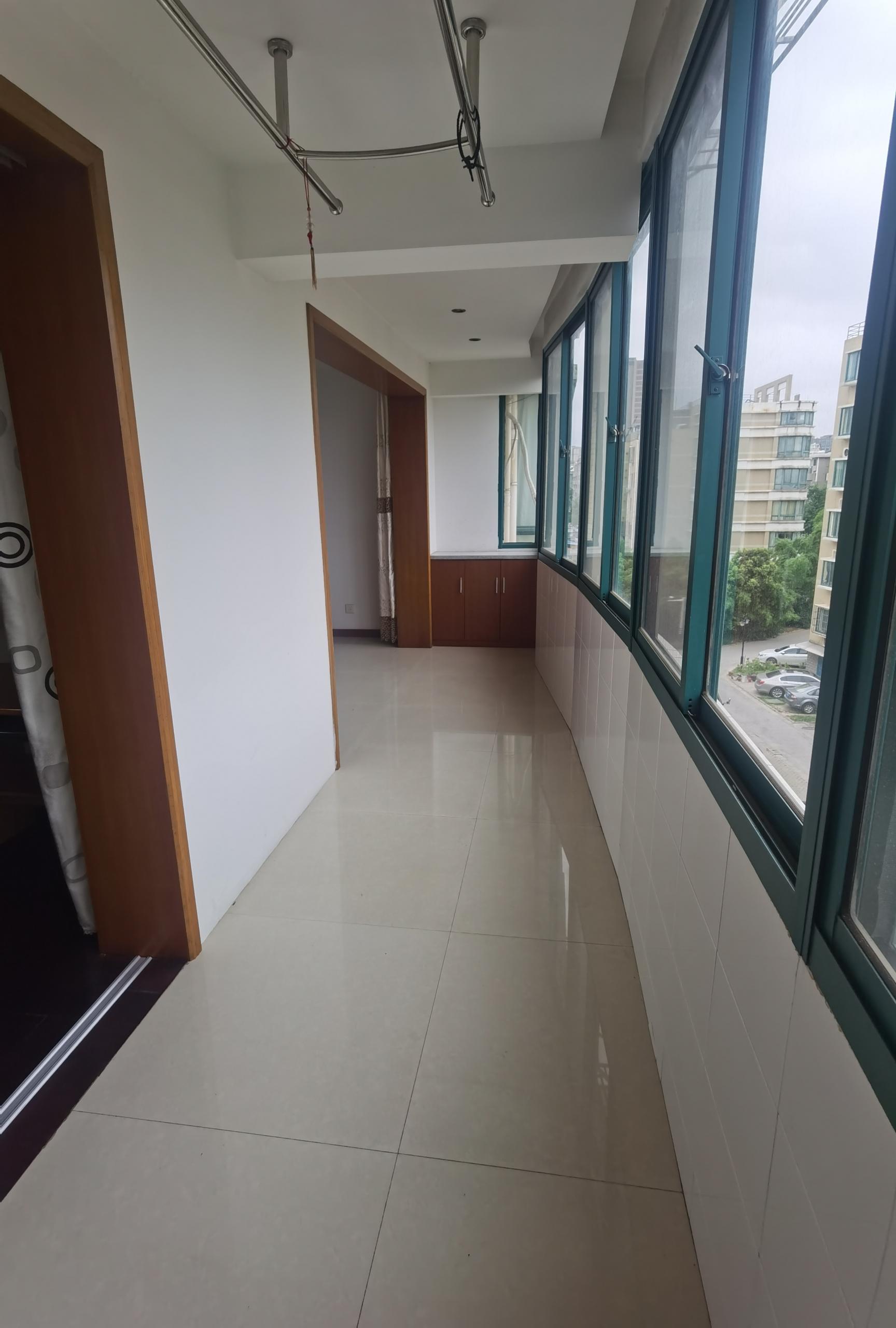 友谊家园 3室1厅2卫 132.00m&sup2;