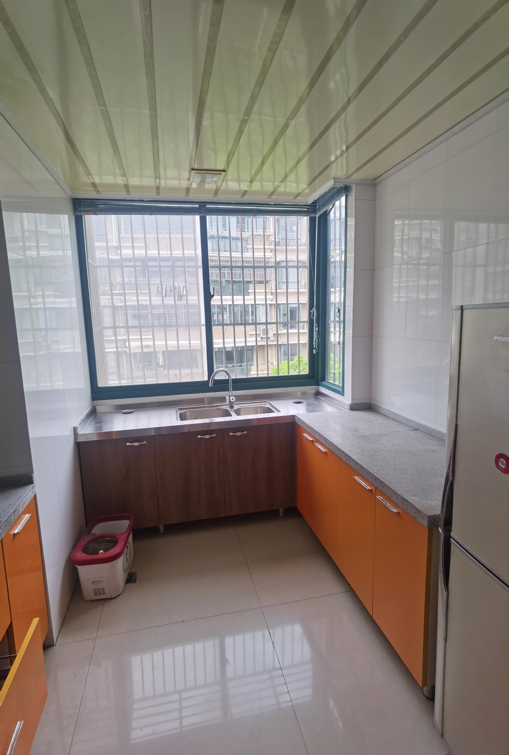 友谊家园 3室1厅2卫 132.00m&sup2;