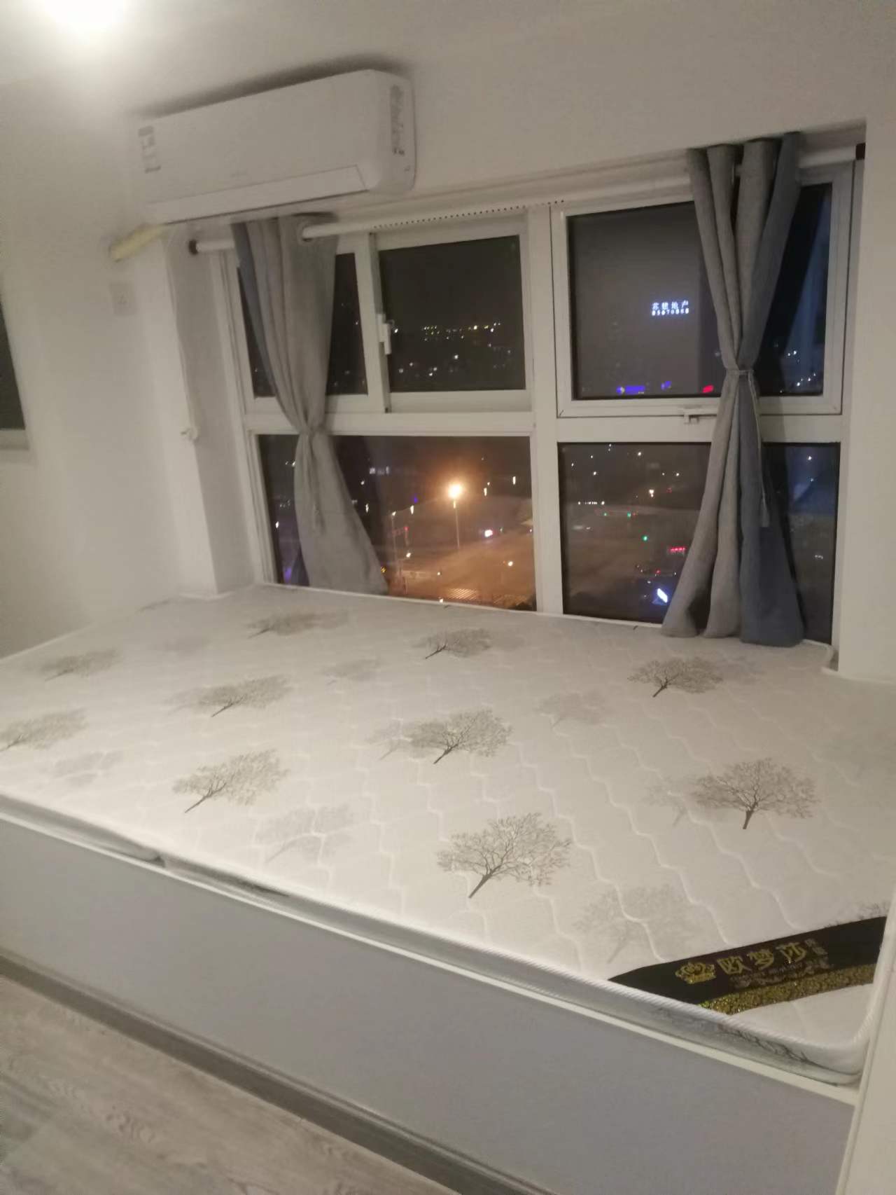 金海岸国际广场 2室1厅1卫 70m&sup2;