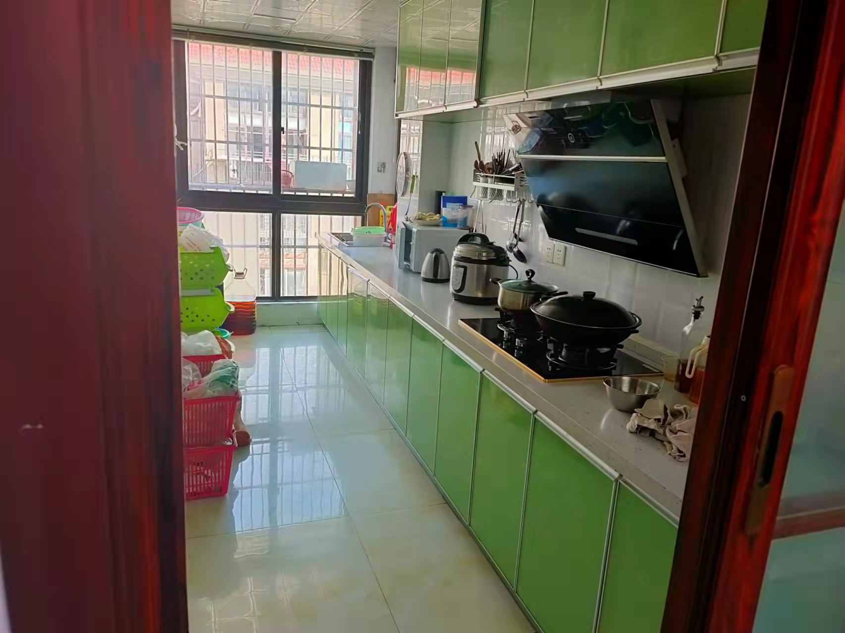 海韵花园 3室2厅1卫 145m&sup2;