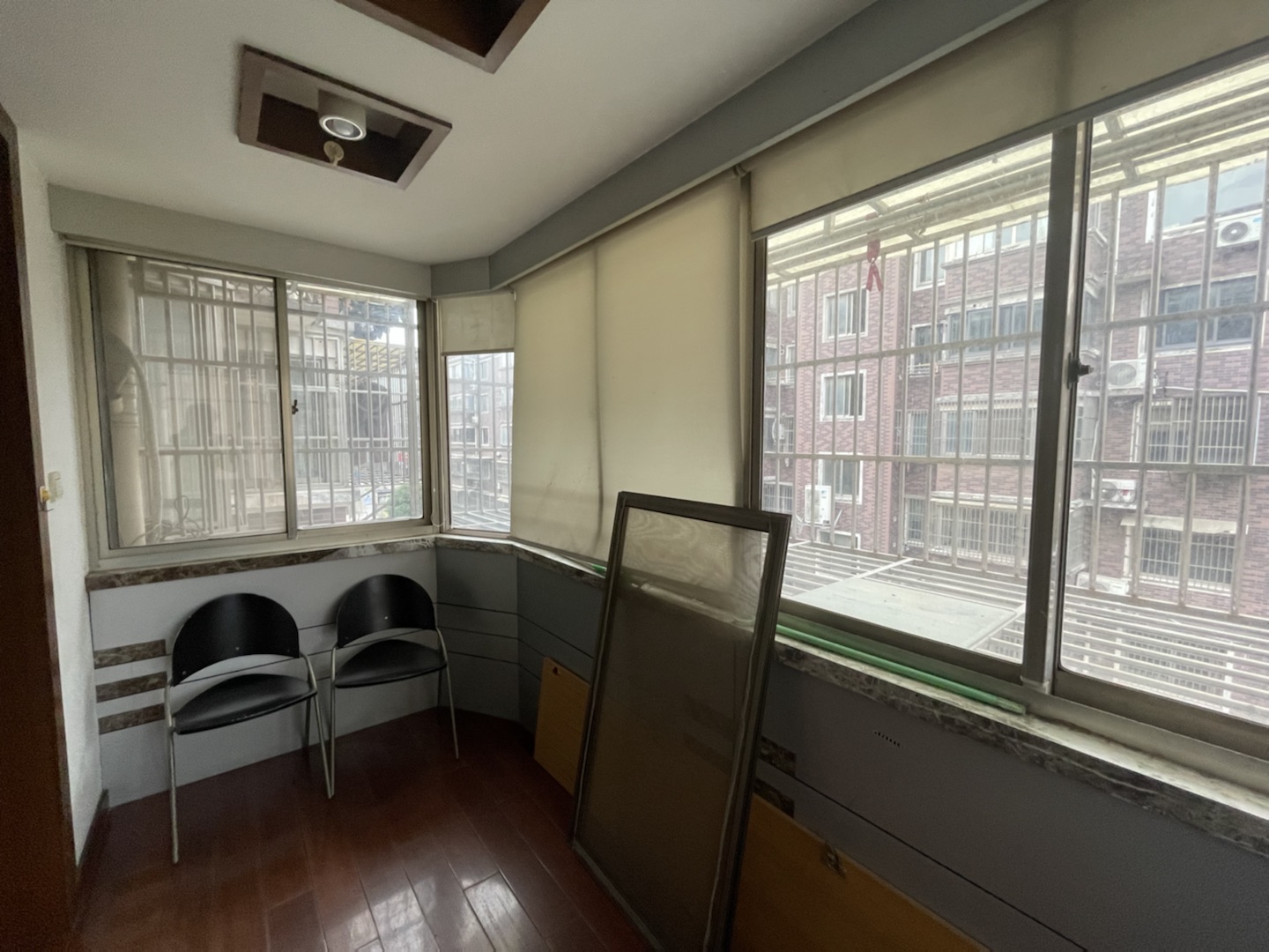 前景花苑 2室1厅1卫 88m&sup2;