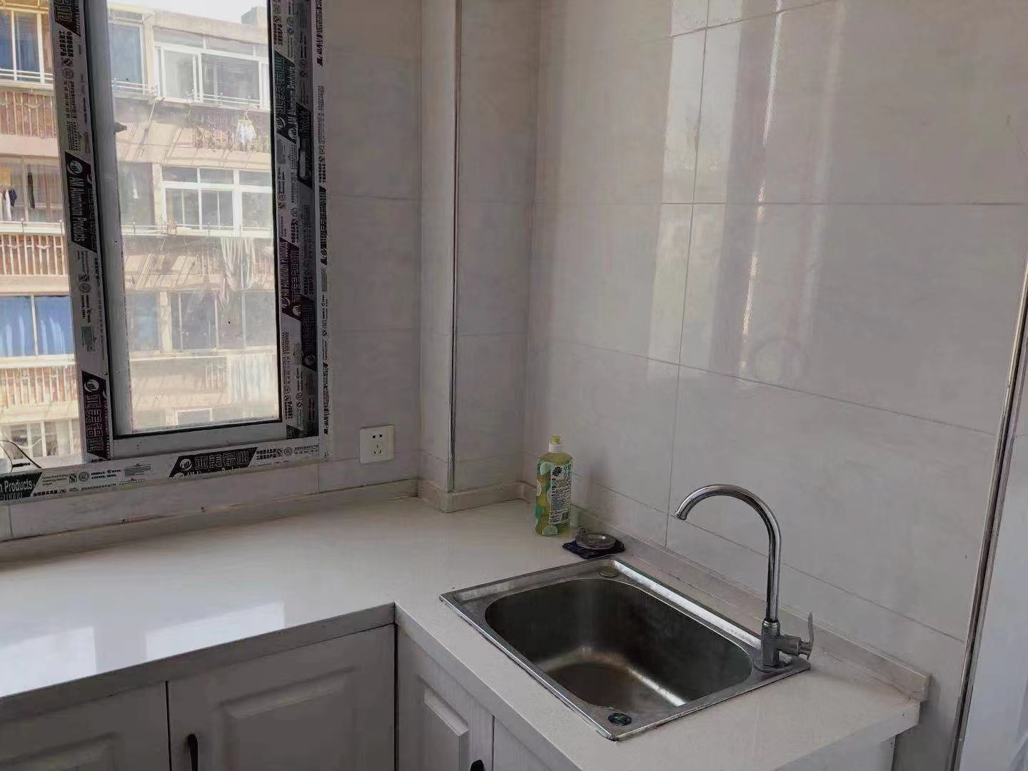 易家桥新村 1室1厅1卫 48m&sup2;