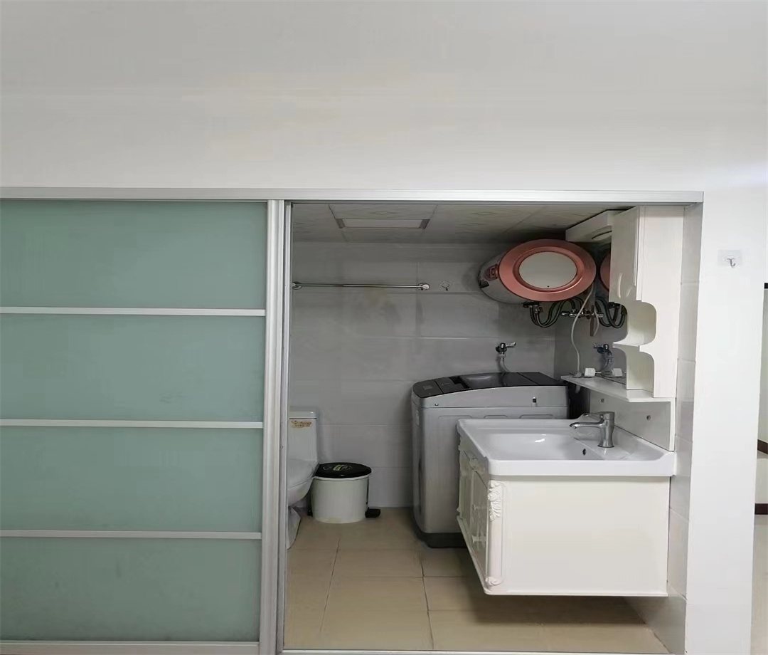 五洲国际广场 1室1厅1卫 42m&sup2;