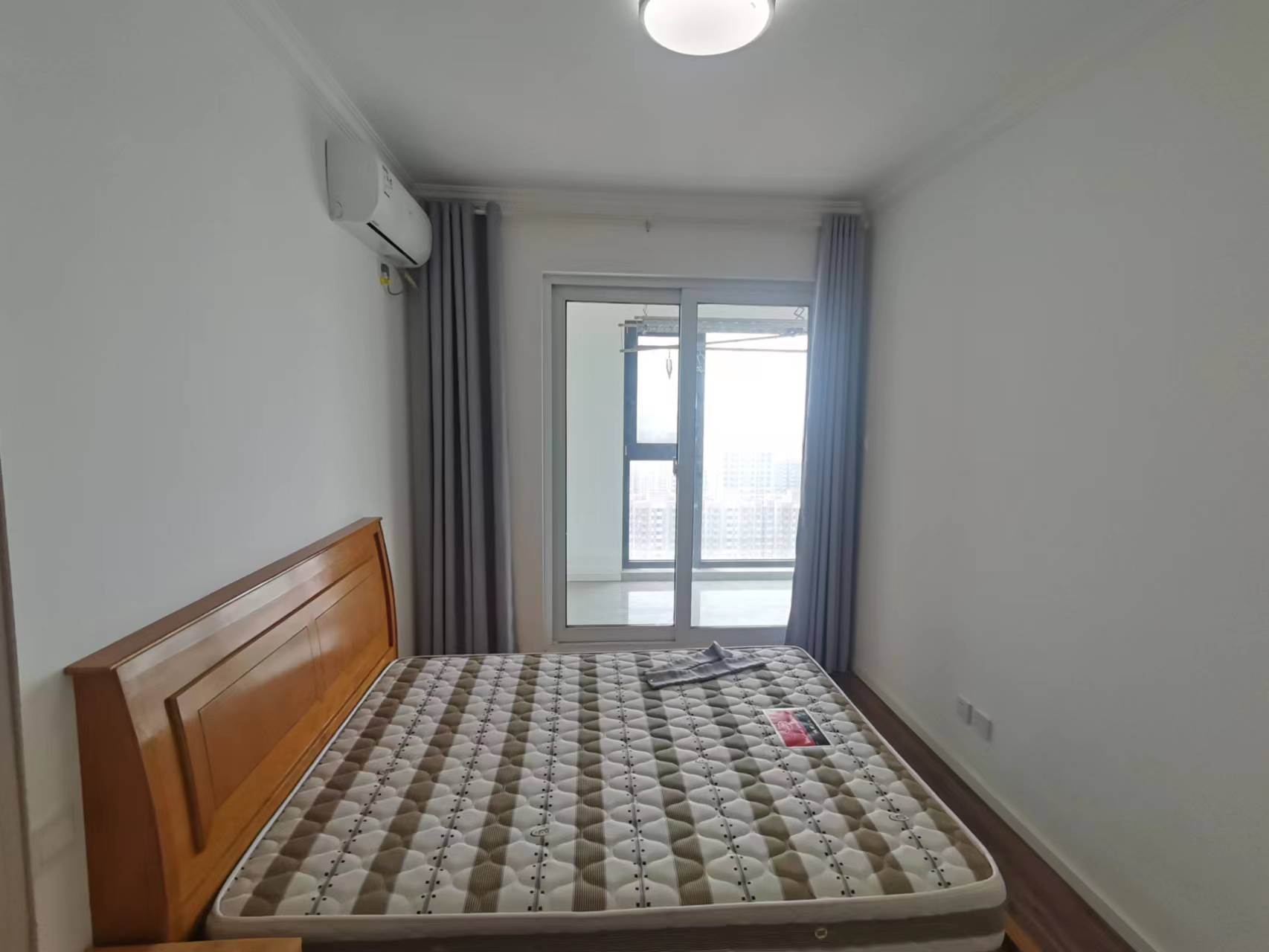 景瑞御府 4室2厅2卫 148m&sup2;