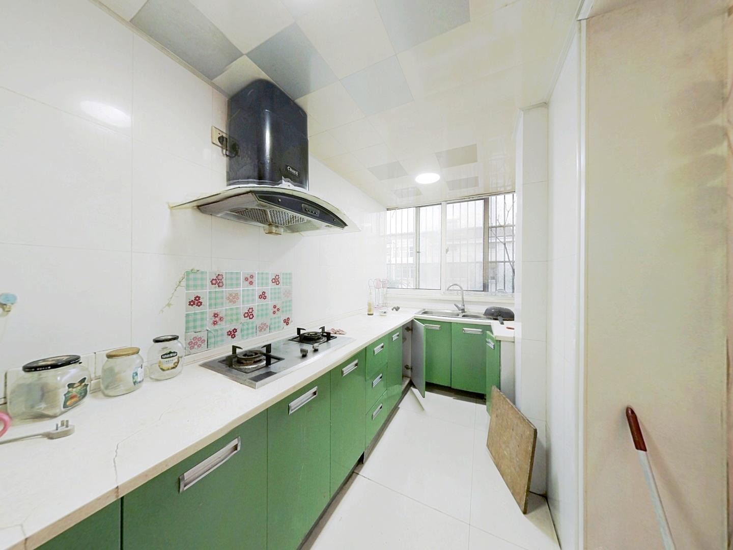 越江新村 3室2厅2卫 127m&sup2;