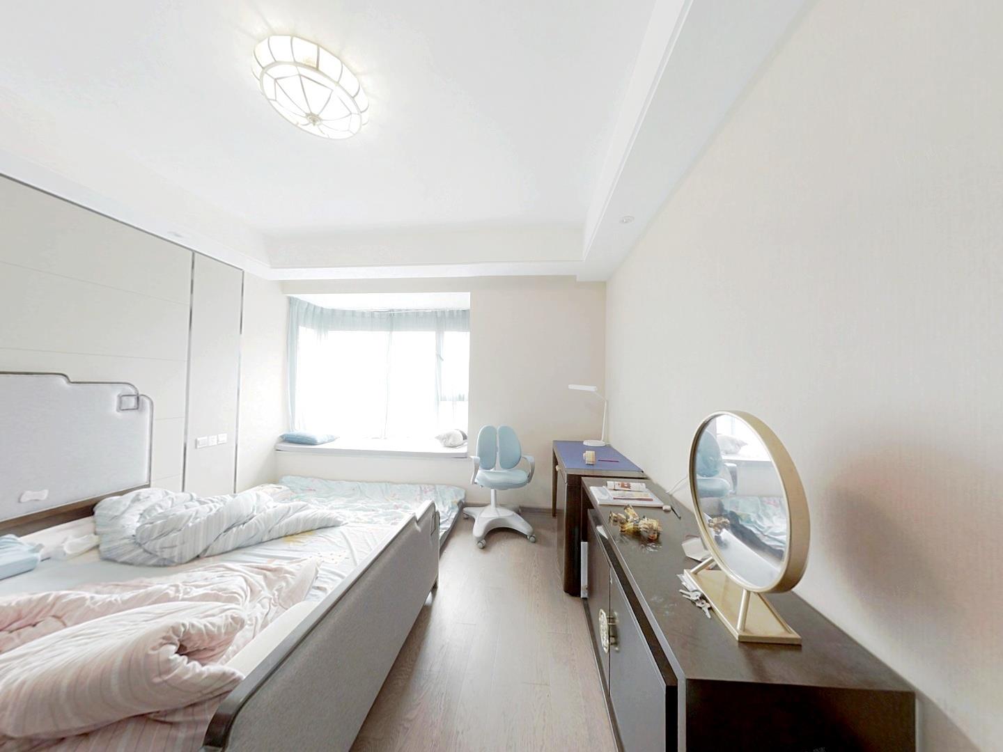 远创樾府 4室2厅2卫 153m²