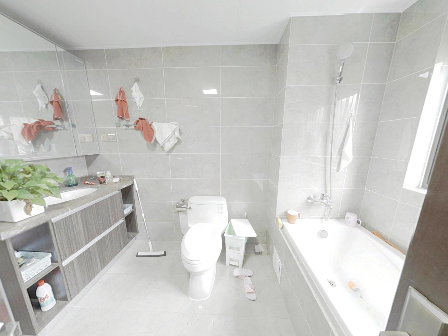 远创樾府 4室2厅2卫 153m²