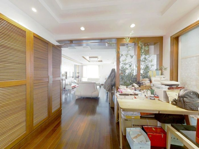 名都广场 4室2厅2卫 204.95m&sup2;