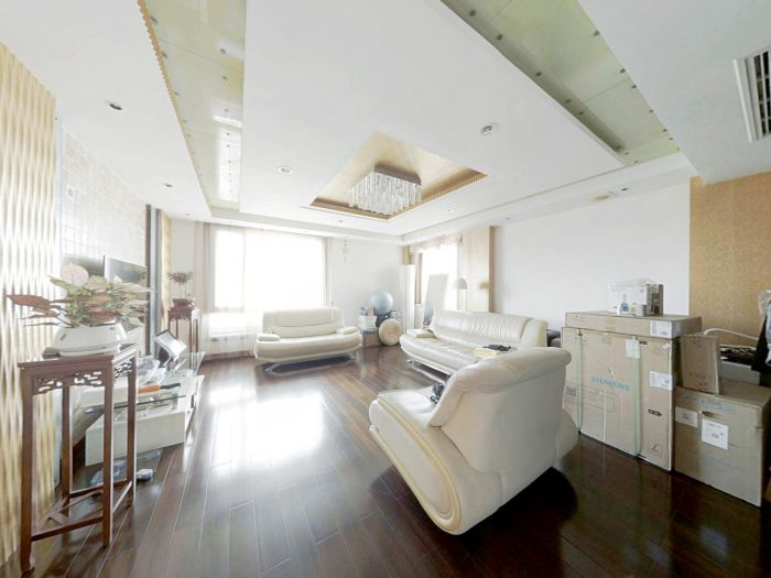 名都广场 4室2厅2卫 204.95m&sup2;