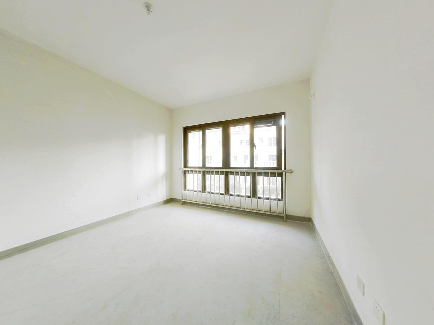 滨江丽都桥语 4室1厅1卫 169m&sup2;