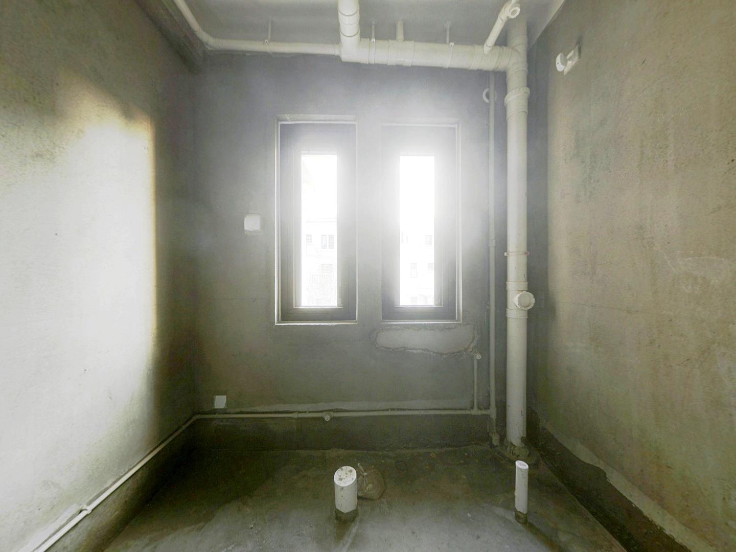 滨江丽都桥语 4室1厅1卫 169m&sup2;