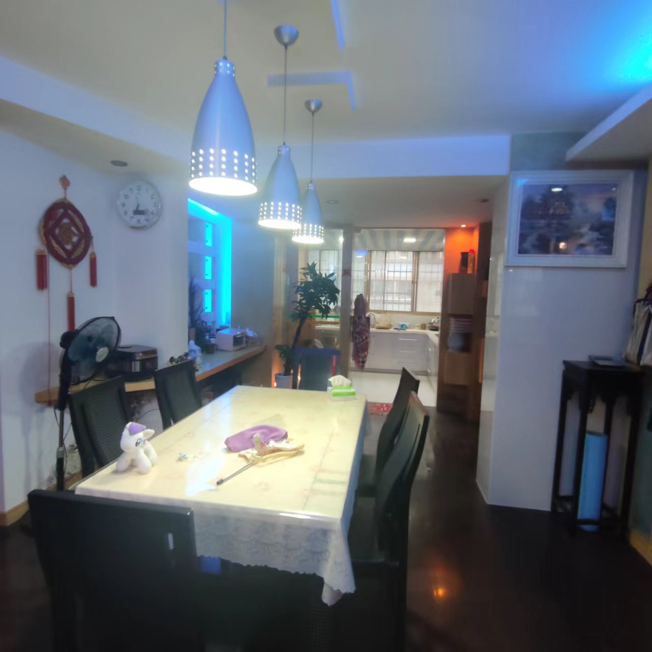 天都花苑 3室2厅2卫 143m&sup2;