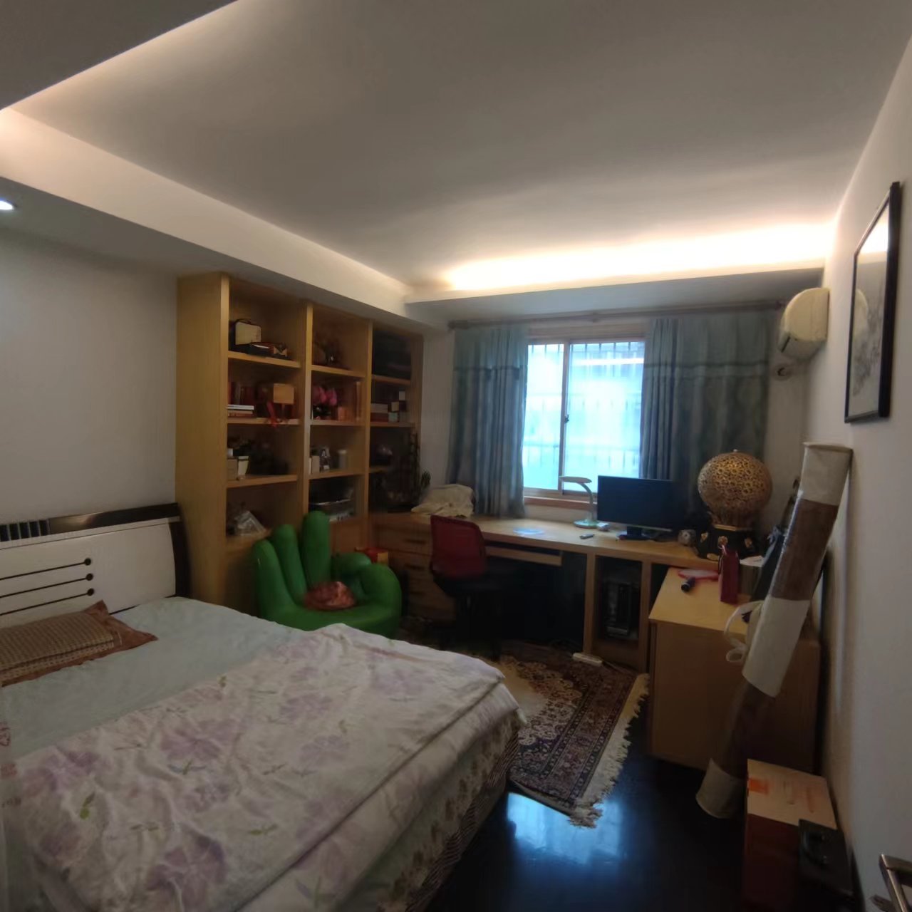天都花苑 3室2厅2卫 143m&sup2;