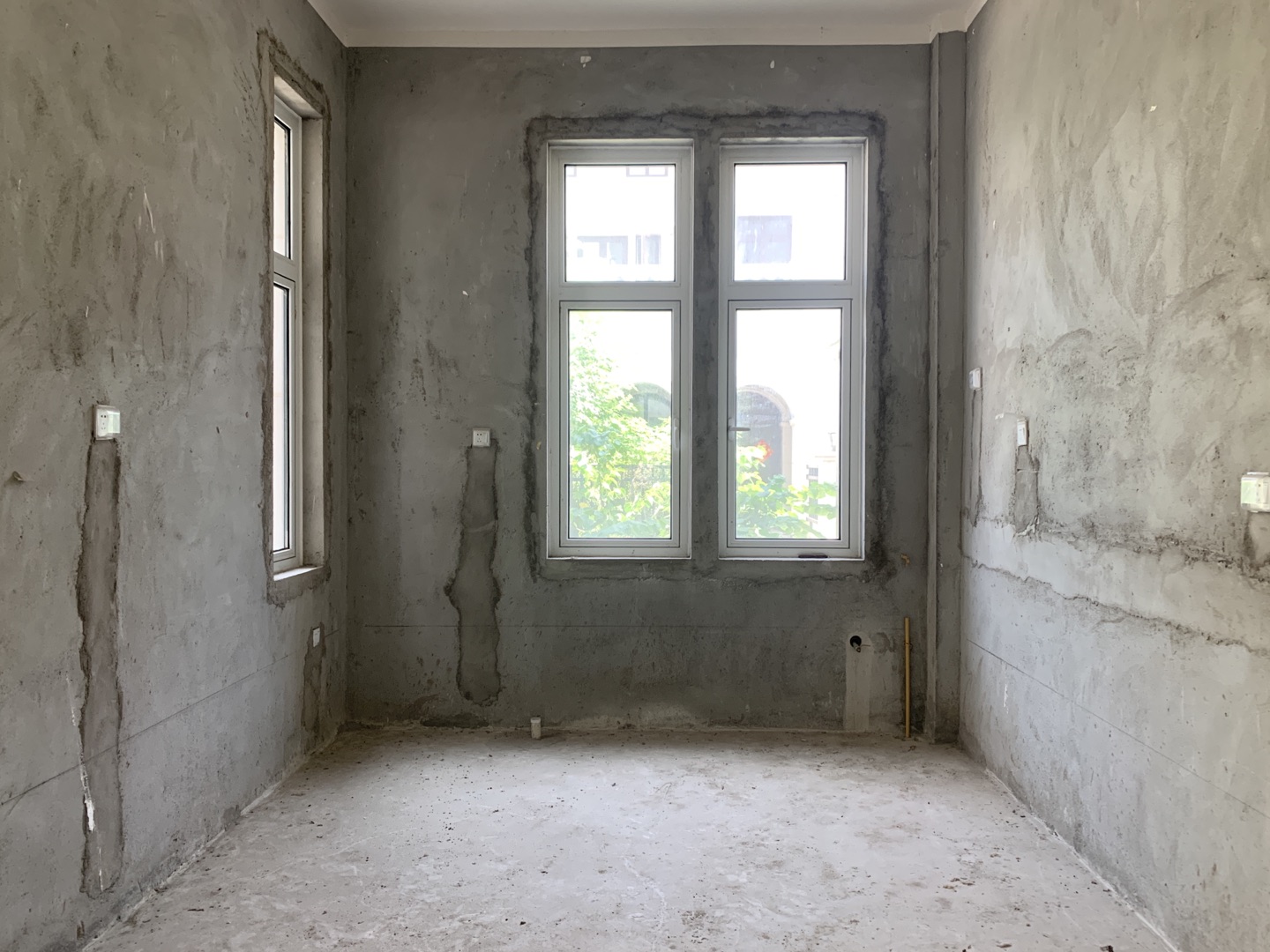 顺发御园 4室2厅3卫 371m&sup2;