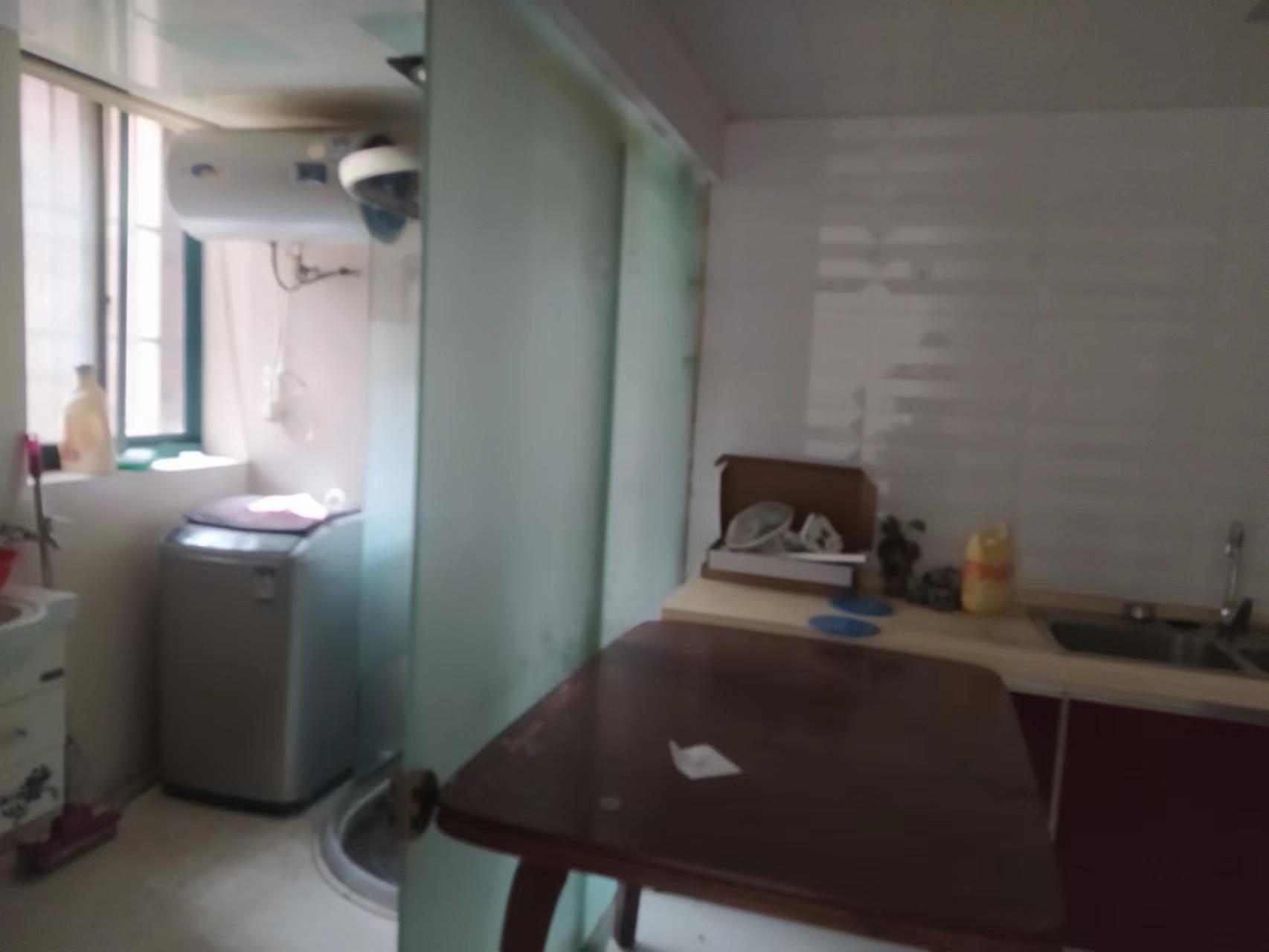 长航地中海花园 1室1厅1卫 63m²