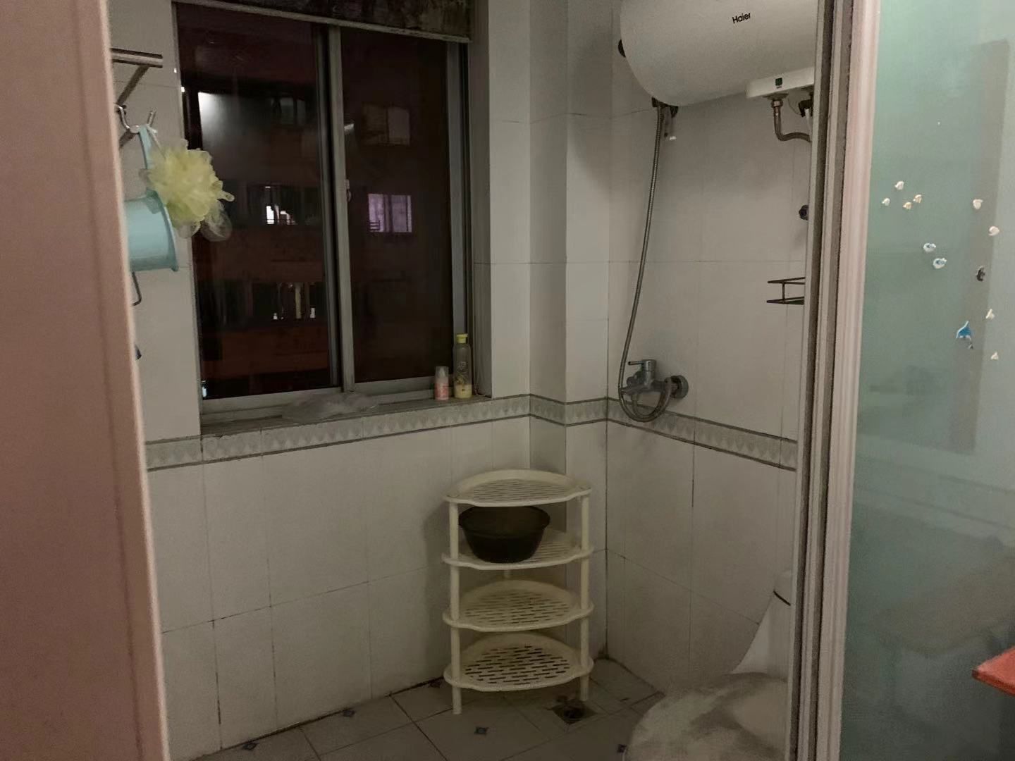 民主新村 3室1厅1卫 89m&sup2;