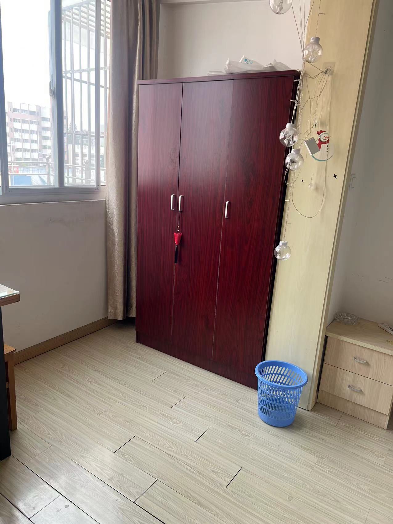 宝隆花园 1室1厅1卫 39m²
