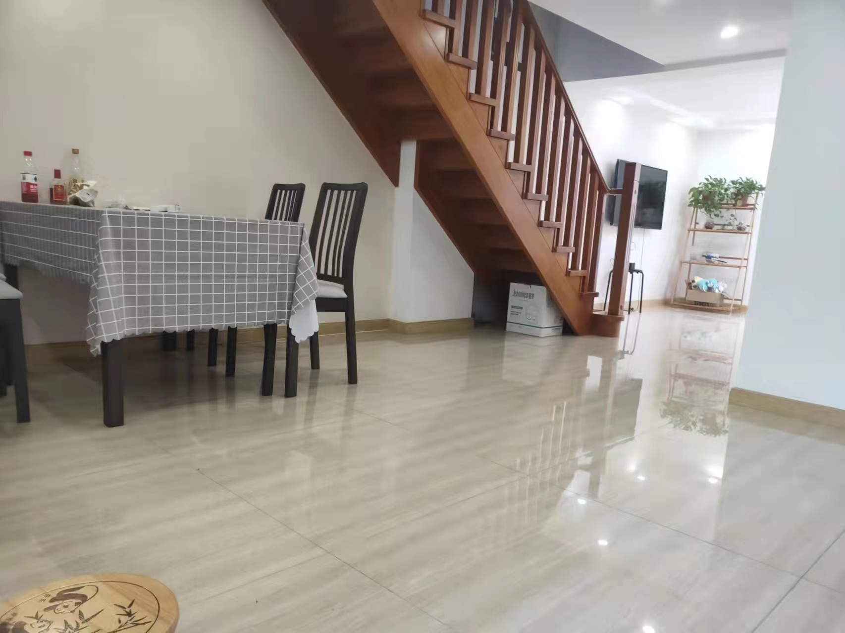 纽约时代 3室2厅1卫 60m²