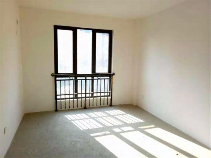 城市嘉苑 3室2厅2卫 136.00m&sup2;