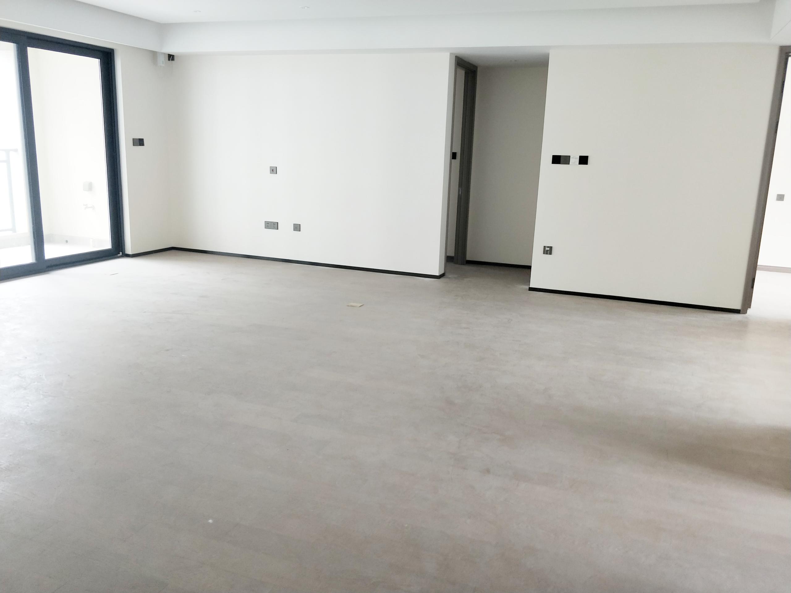 万科翡翠公园 3室2厅2卫 125m&sup2;