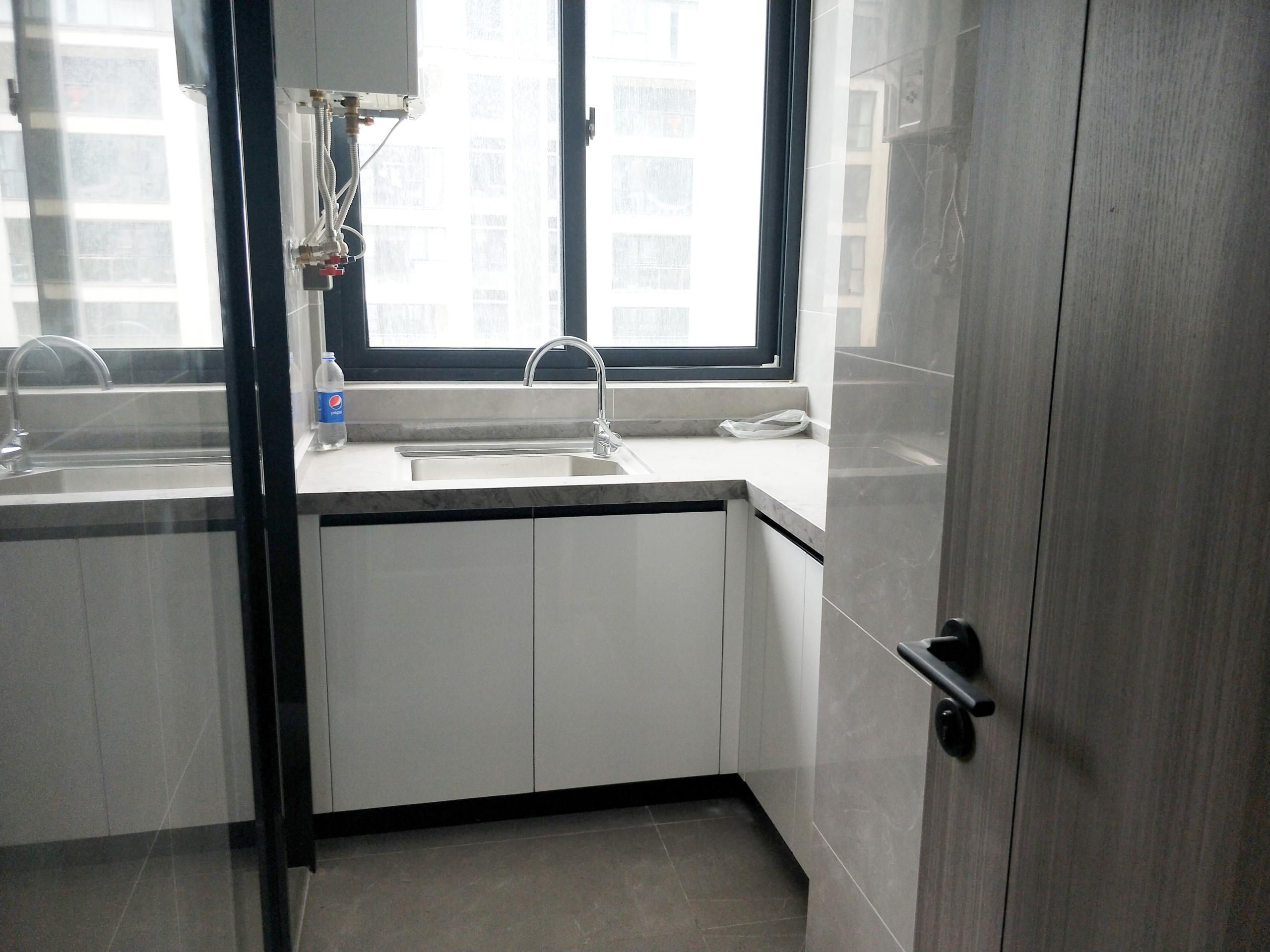 万科翡翠公园 3室2厅2卫 125m&sup2;