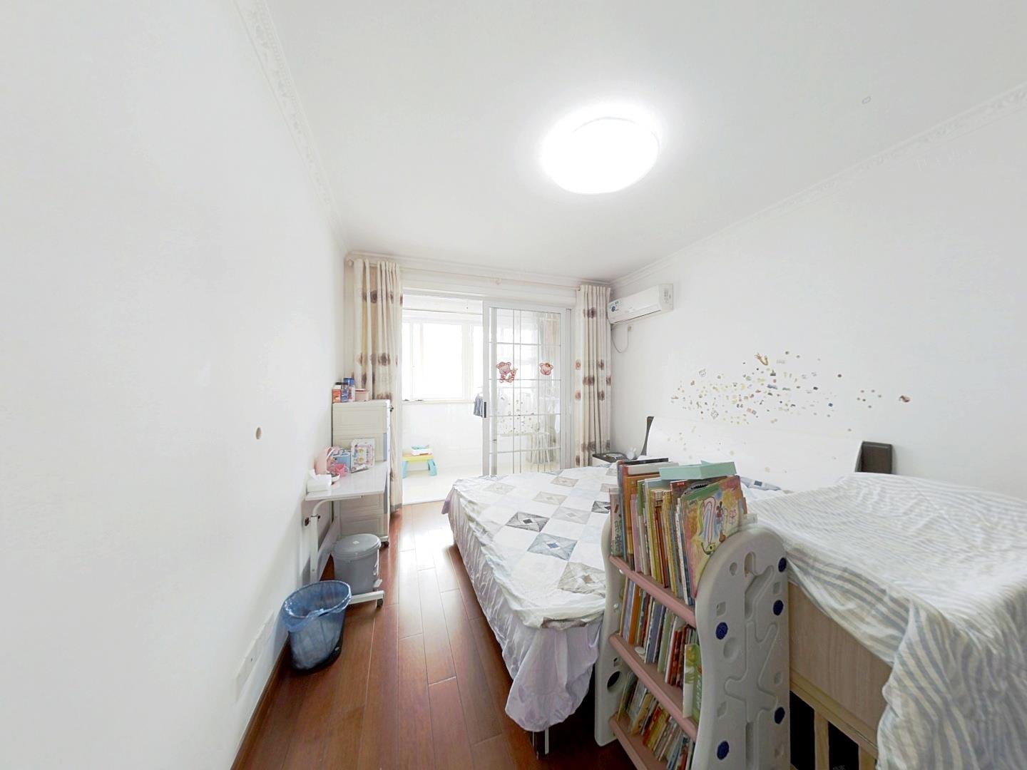 永和佳苑东区 4室2厅2卫 186m&sup2;