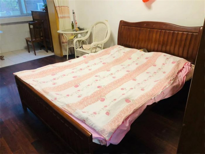 富贵园 3室1厅1卫 80m&sup2;